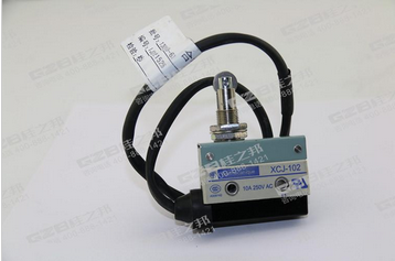 原裝龍工挖掘機(jī)配件限位開關(guān)XCJ-102(10A/250V)，龍工挖掘機(jī)配件，配件批發(fā)供應(yīng)